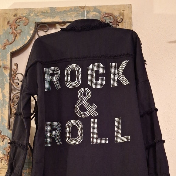 Elan Black Jacket with Rock & Roll Design. NWOT Size Small ( Runs very large) - Picture 12 of 14